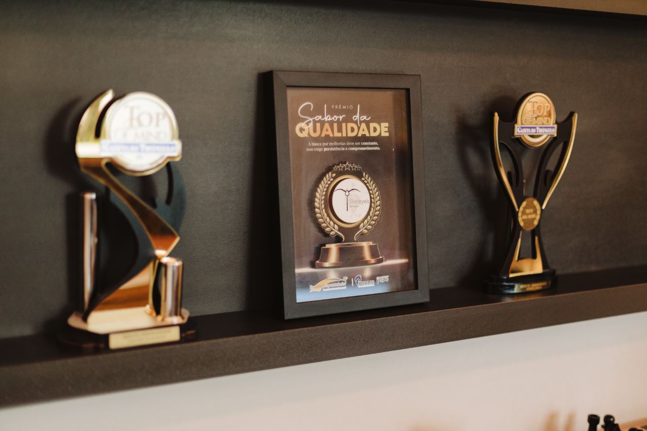 Prêmios e troféus do escritório Gorayeb Advocacia